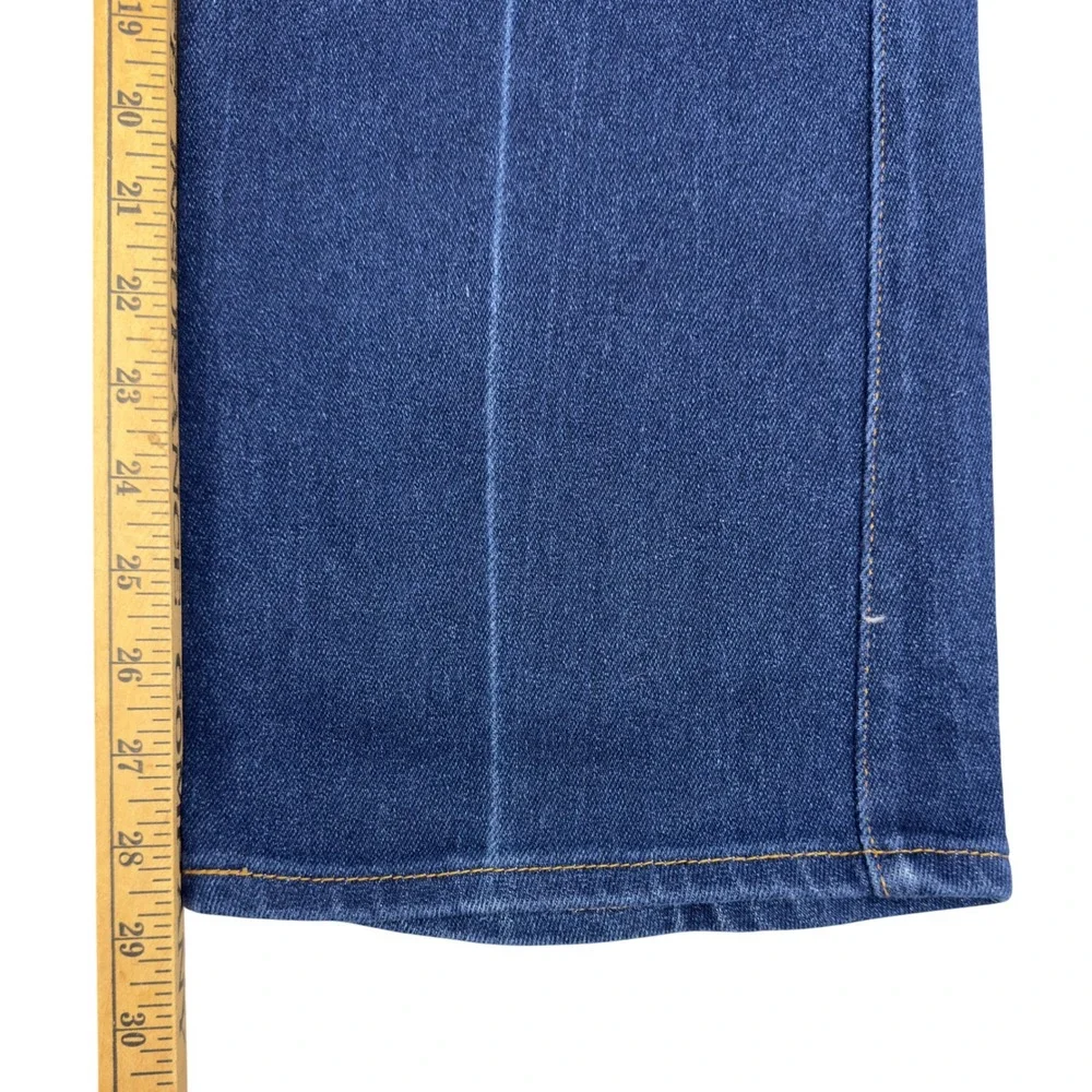Levis clean pair